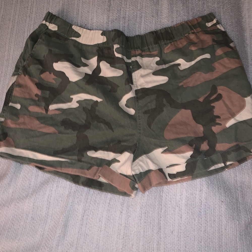 Camouflage shorts